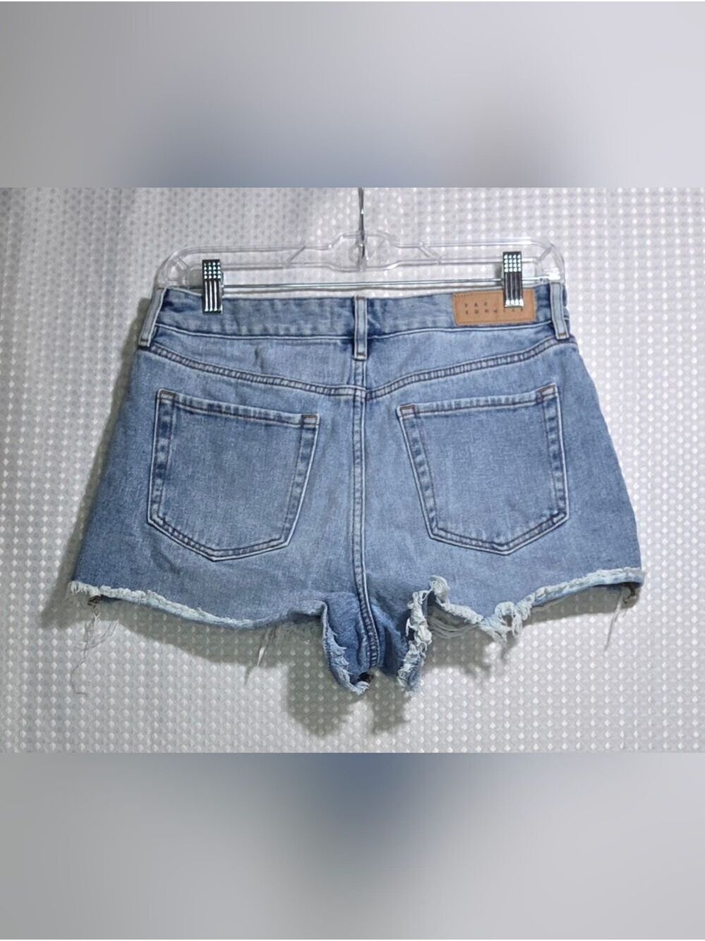 PacSun High Rise Festival Distressed Denim Shorts Size 29 - Picture 4 of 12